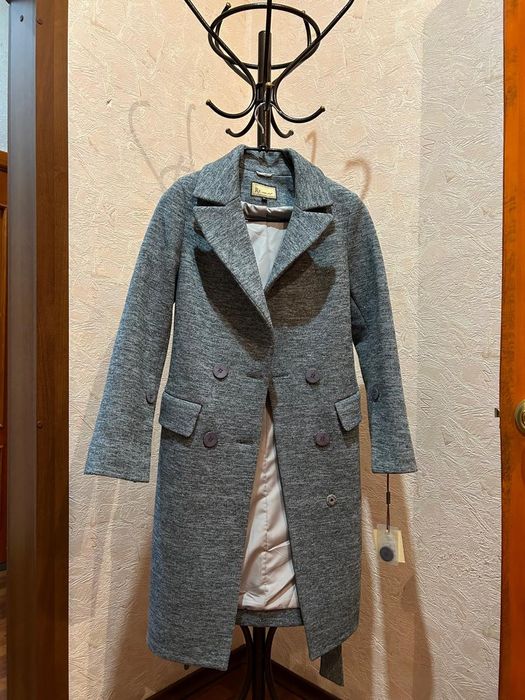 Продам пальто, новое