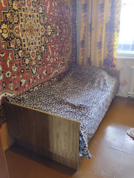 Кровать односпальная