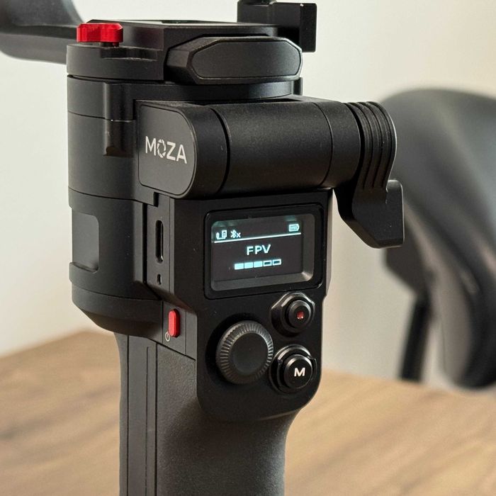Stabilizator MOZA AirCross 3 - stare excelenta!