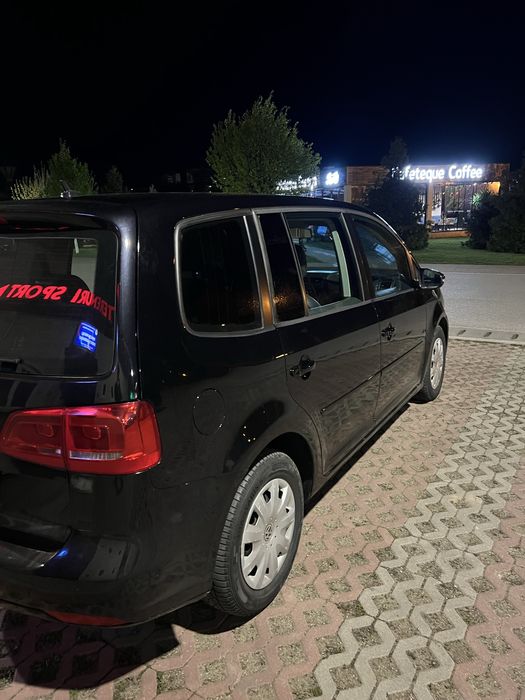 VW Touran 7 locuri 2014 2.0TDI - Automat
