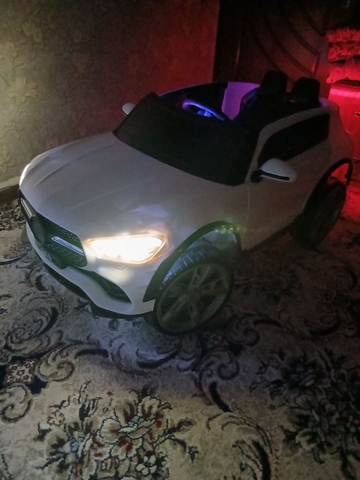 Детский мотоцикл и детская машина