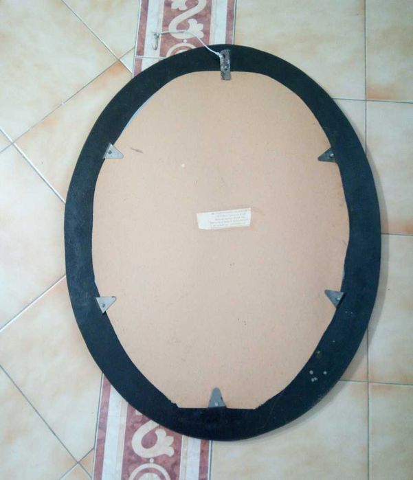 Огледало за стена