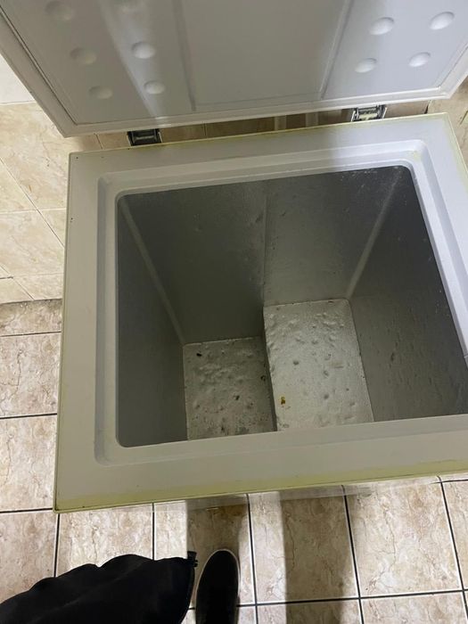 Продам Морозильную камеру