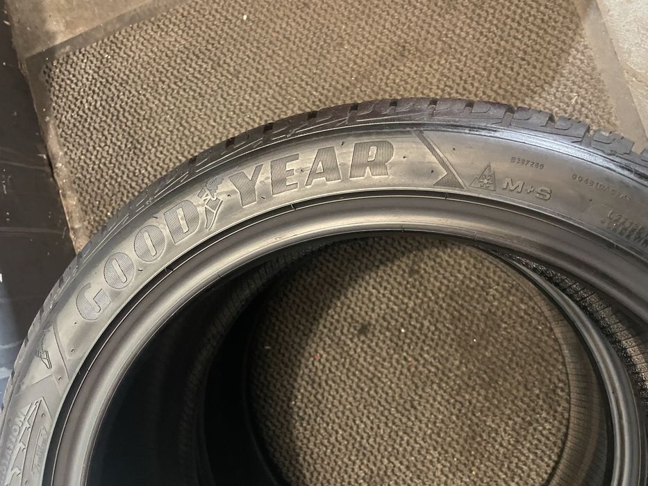 225/45 R18 95H XL MO - Goodyear UltraGrip Performance M+S Oferta