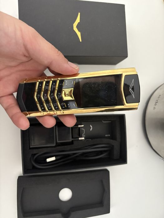 Vertu золото S модель