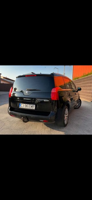 Peugoet 5008 an 2015