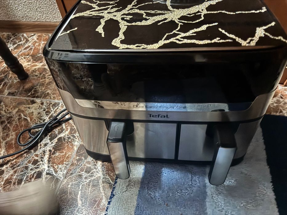 Friteuză cu aer cald