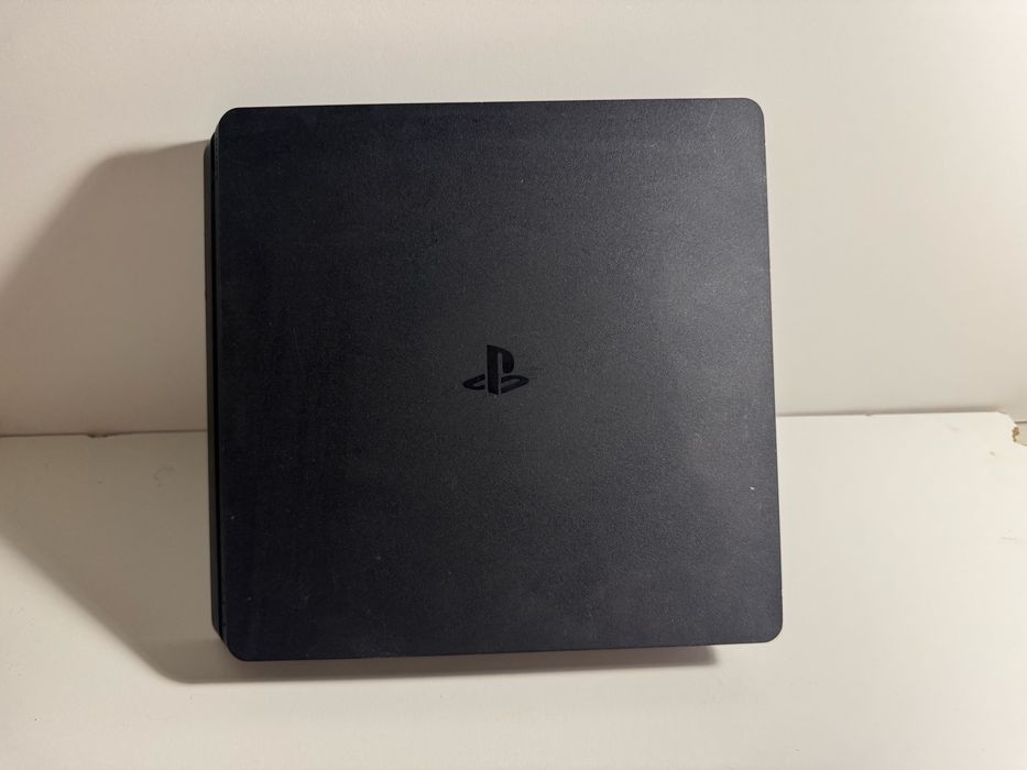 PlayStation 4 Slim