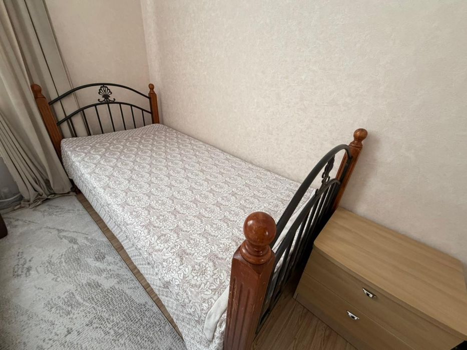 Односпальная кровать