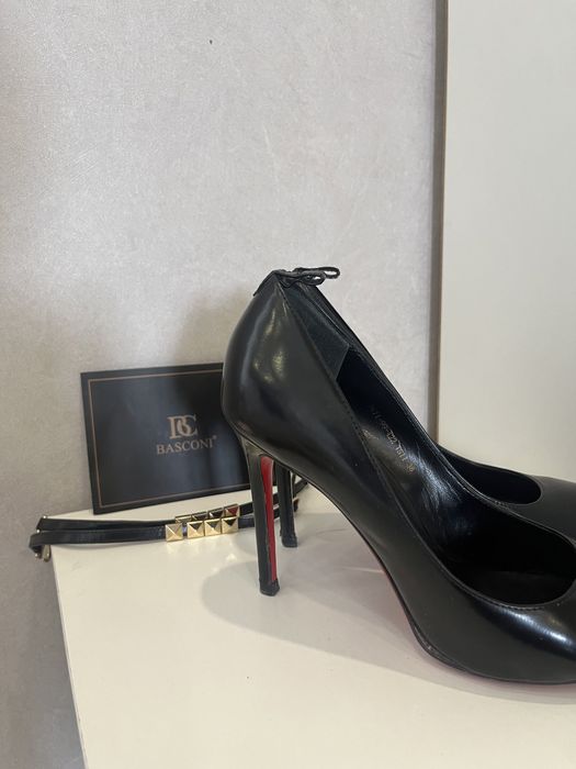 вечерние туфли классика с каблуком