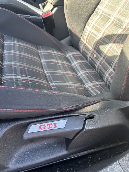 седалки и кори за vw golf6 GTI