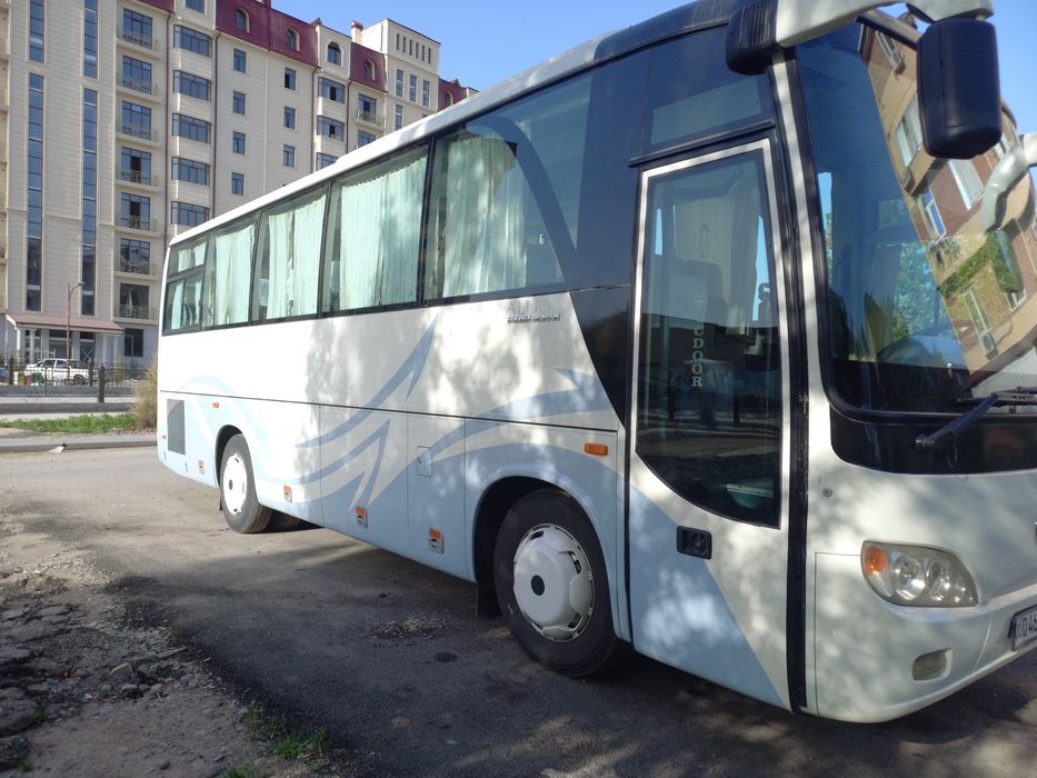 Автобус сотилади  " GOLDEN DRAGON "