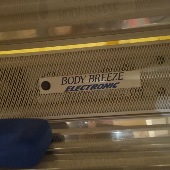 Aparat de bronzat 0.3 Elite Bpdy Breeze