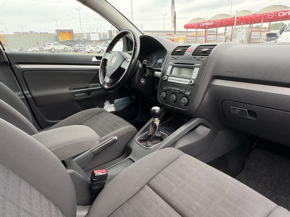Volkswagen golf 5