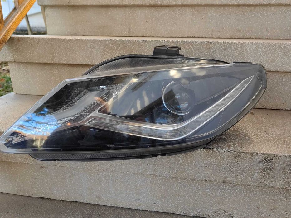 Фар Seat Exeo Bi-Xenon LED ляв / Фар Exeo Оригинален