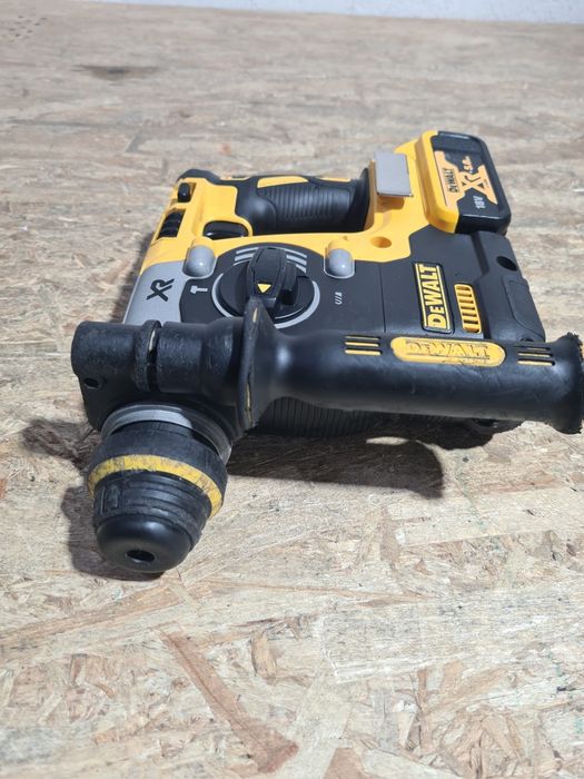 Rotopercutor SDS Plus DeWalt DCH273