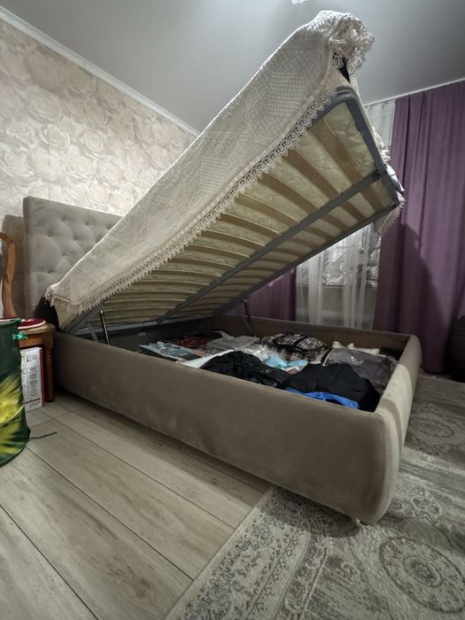 Продам кровать двушка в отличном состояние