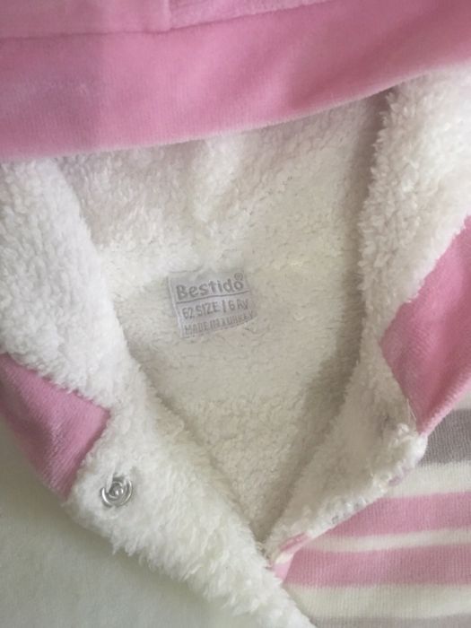 Продам комбинезон велюровый, новый.