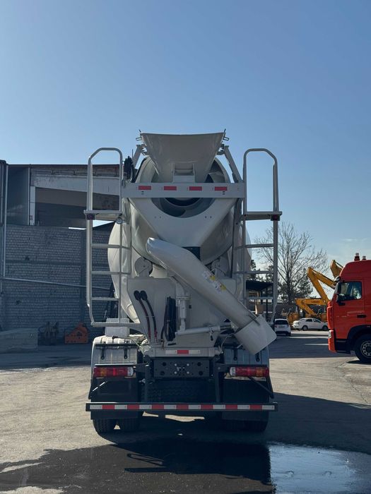 Дизель миксер 10 куб, 6*4, ХОВО