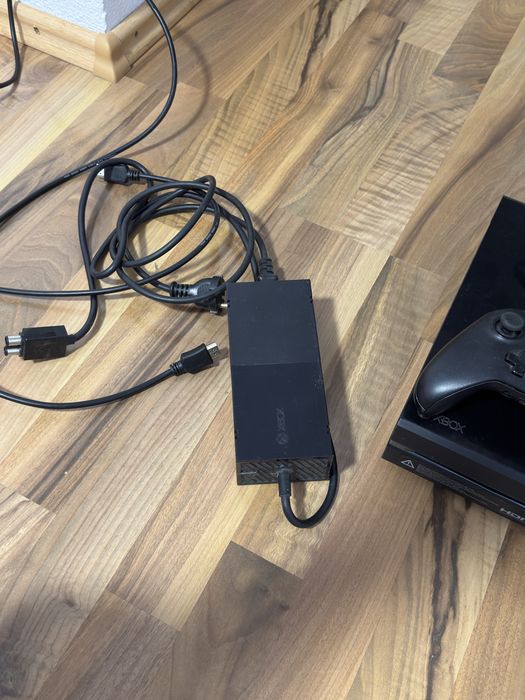 Xbox One + Kinect