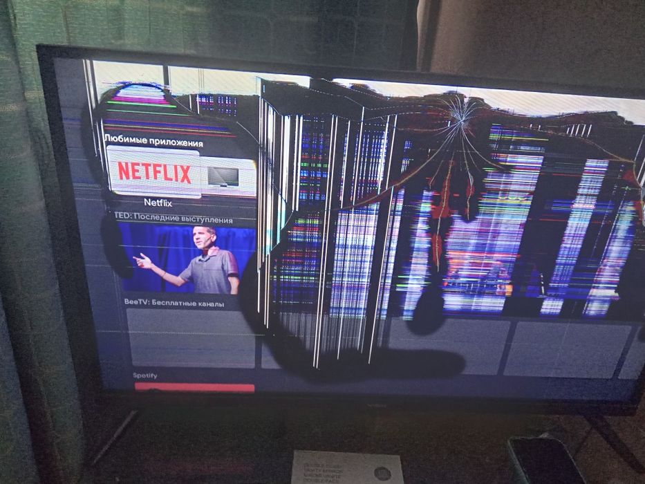 Продам телевизор Ясин смарт