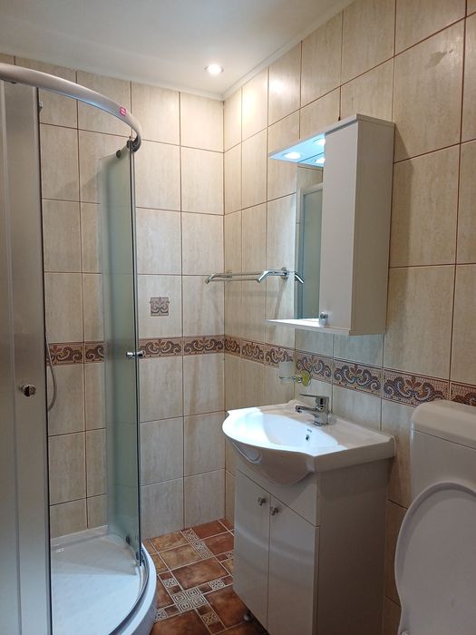 Inchiriez apartament 2 camere Titan Auchan  Ozana