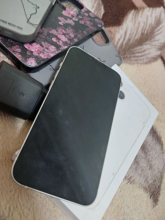 IPhone 13,корпус повреждён
