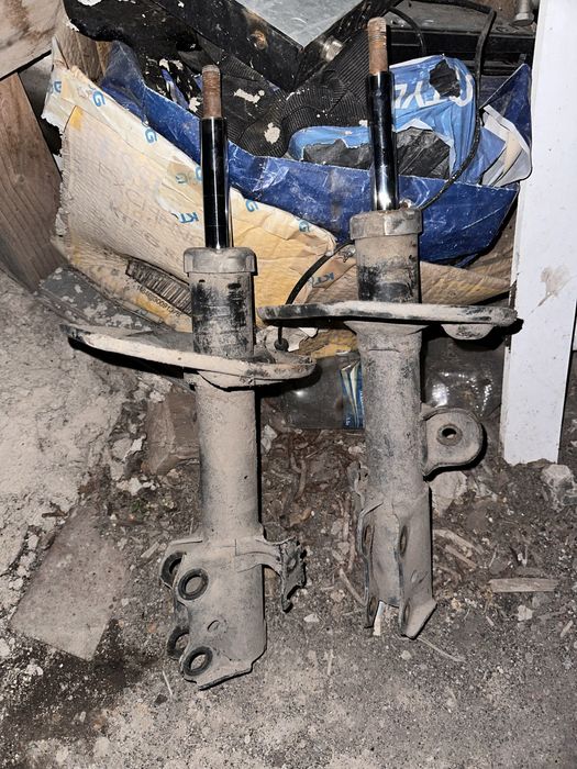 Амортизаторы Тойота