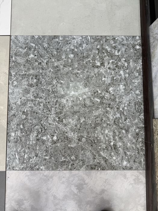 Glyansiviy va mattiviy keramagranit KAFELLAR optom narxda