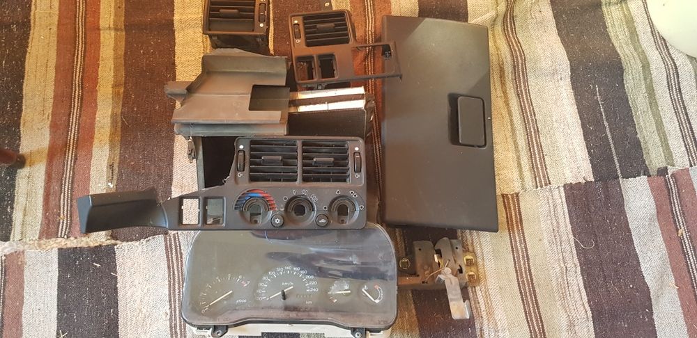 Авто части Форд Ескорт