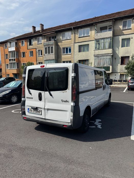 Renault trafic 6+1 + marfa omologat înmatriculat