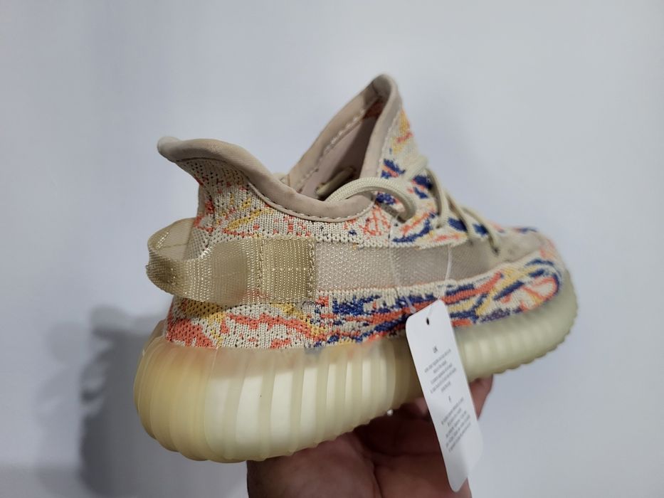 Adidas Yeezy Boost Premium unisex