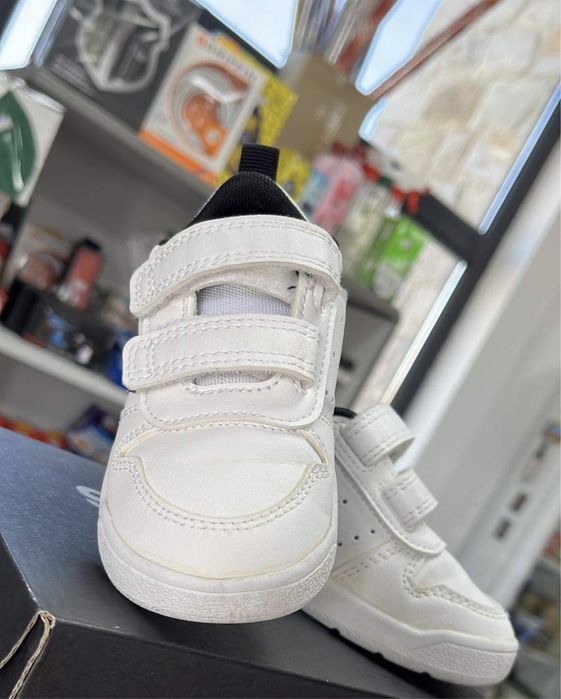 Оригинални маратонки Адидас 22