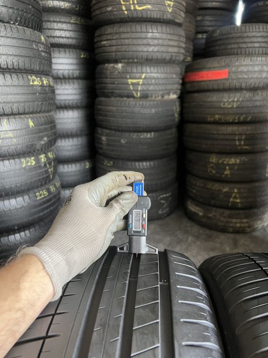 2 anvelope de vara 235/45/18 Michelin 6.7 mm!