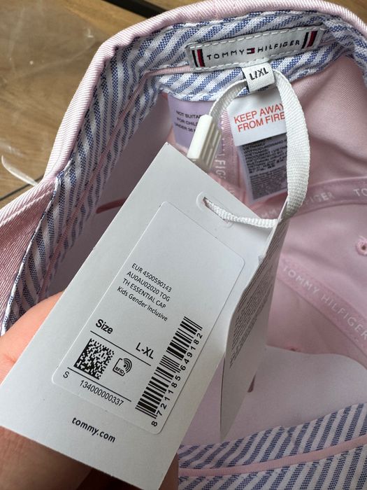 Șapcă Tommy Hilfiger originală nouă