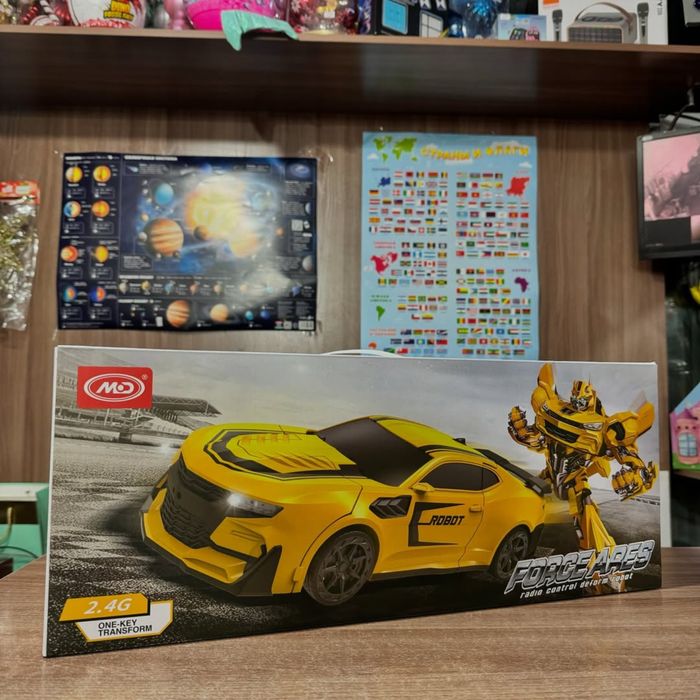 Большая машина-трансформер на радиоуправлении