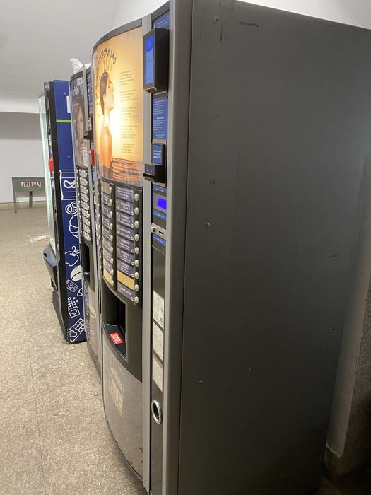 Vending cafea Necta Zenith 7