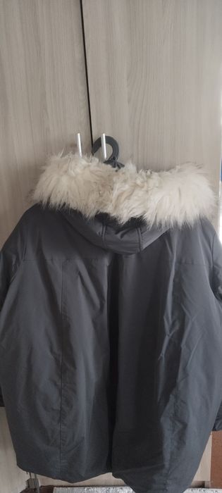 Продам зимнию куртку