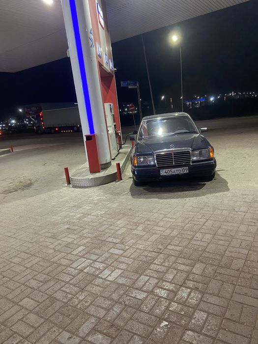 Мерседес 124 3,0