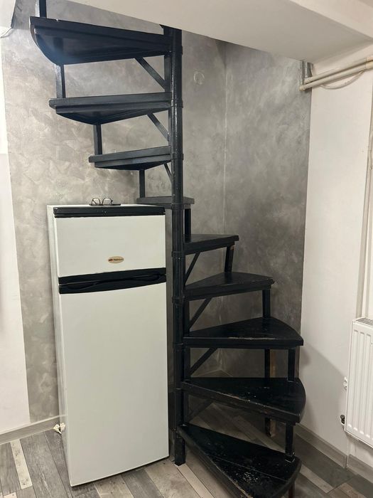 Închiriez apartament 2 camere Mansarda