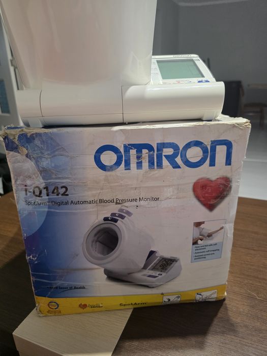 Aparat masurat tensiunea arteriala  Omron i-q142 Intellisense