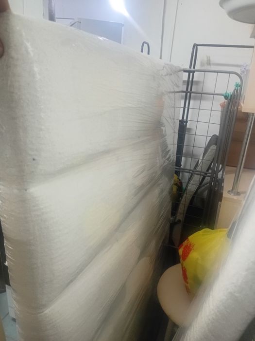 Продам кровать 1.5 спальный