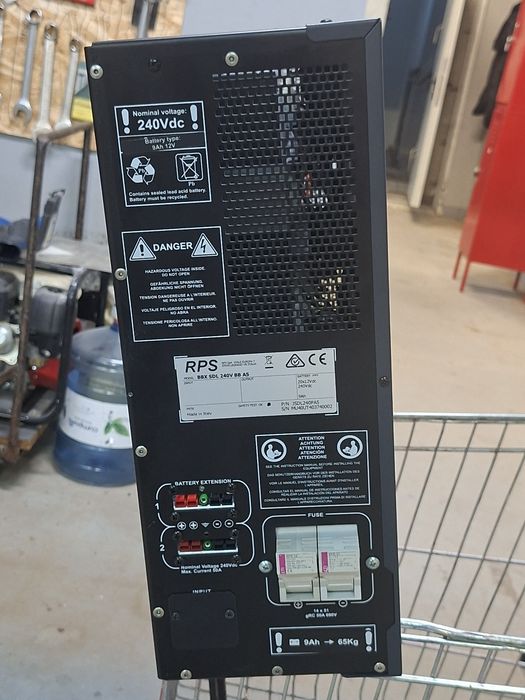 Battery Box/ Modul extern de bateri  UPS Cablu original de conexiune