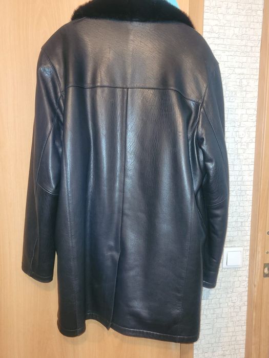 Дубленка новая Турция.оочень теплая.размер не подошло