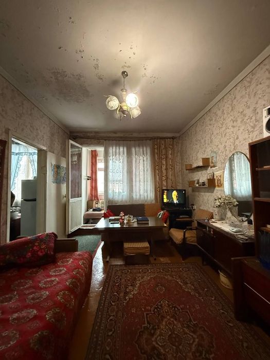 Продаётся квартира Чиланзар 18 квартал 1/4/4 панель 1,5 ×3