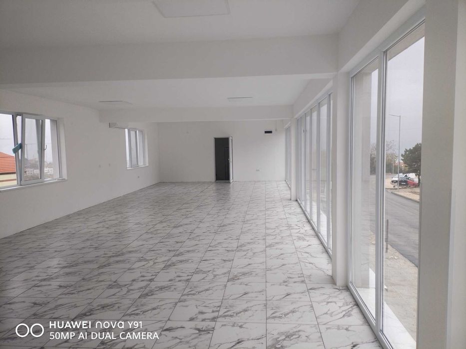 Дава се под наем Магазин в Варна, Левски - 140 кв.м за 1020 € - Снимка #1