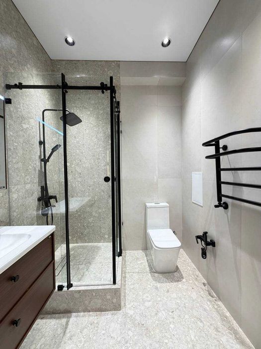 Рынок Кадышева — 2 комнаты в ЖК Aviasozlar Plaza, 63 м²`