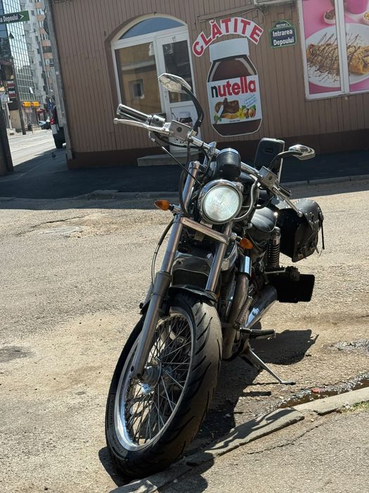 Suzuki intruder vs700