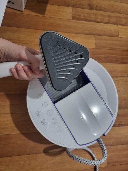 Отпариватель для одежды