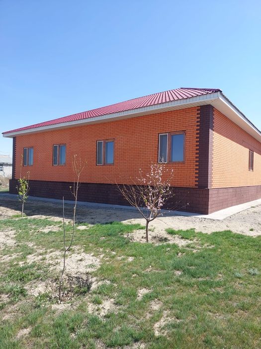 Продам большой дом в Бугре